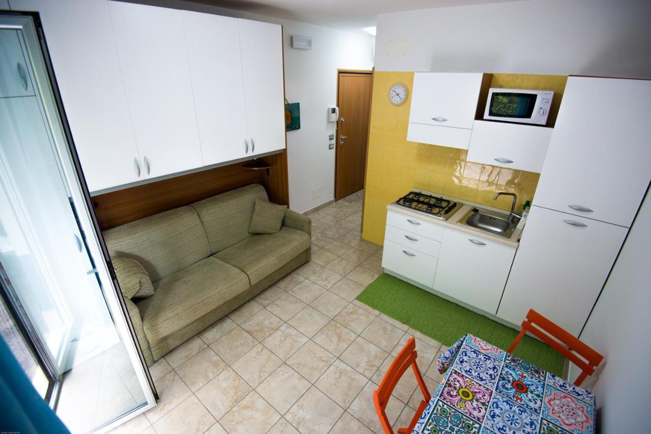 ヴァストResidenza Alpalubaアパートメント エクステリア 写真
